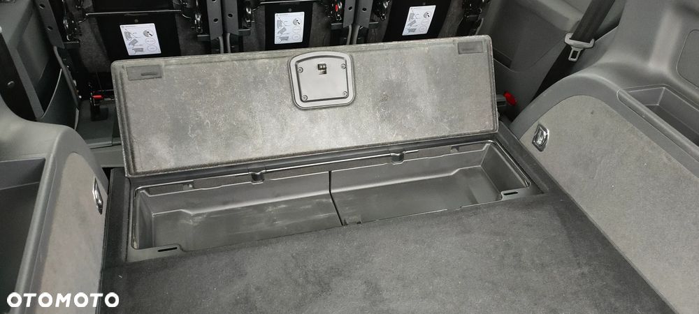 Volkswagen Touran 1.6 TDI DPF Trendline - 27