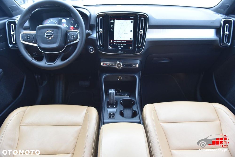 Volvo XC 40 - 22