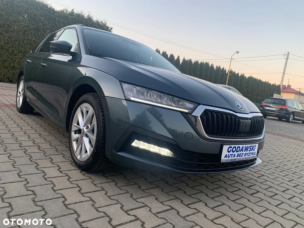 Skoda Octavia 2.0 TDI Ambition DSG - 1
