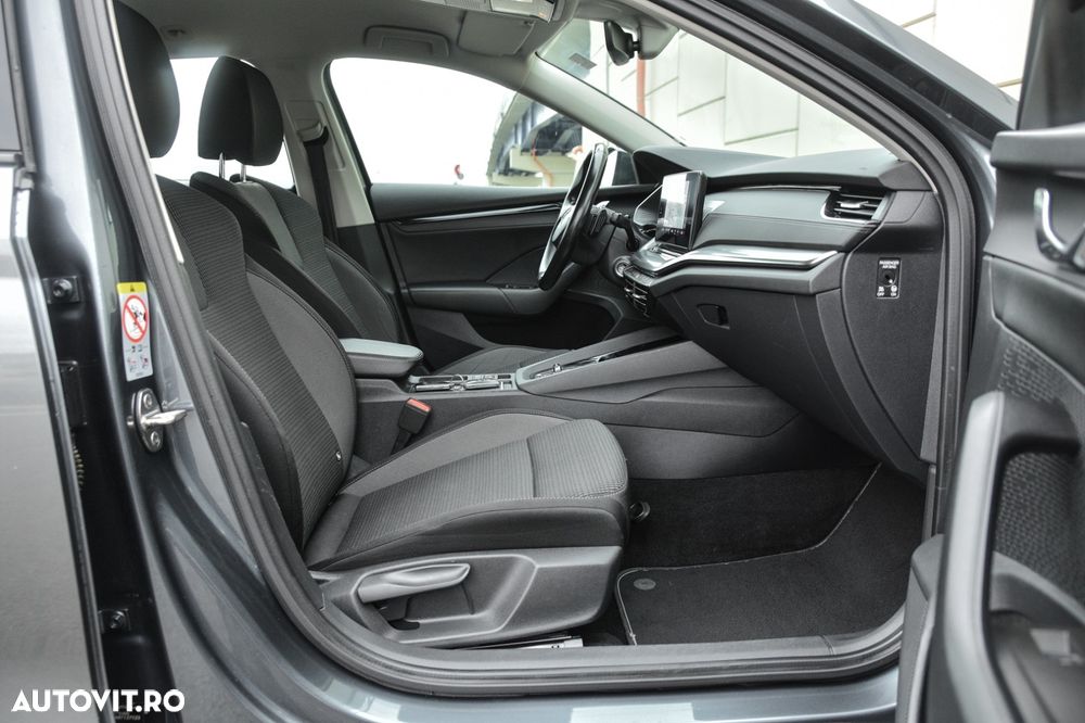 Skoda Octavia Combi 2.0 TDI DSG First Edition - 16