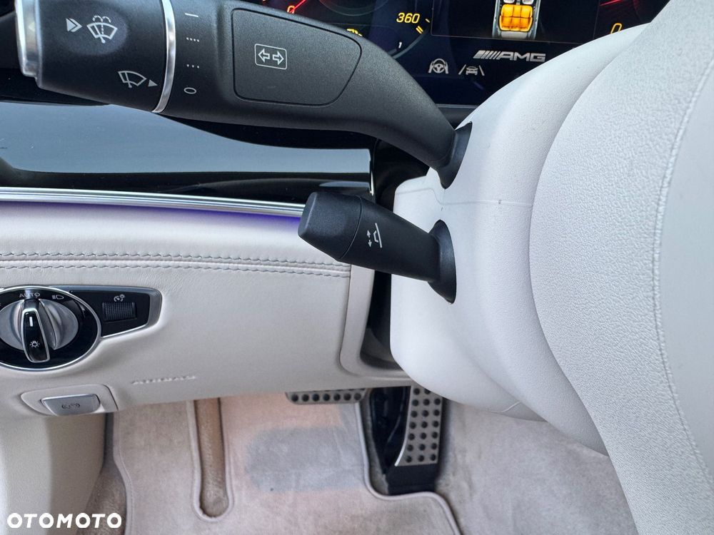 Mercedes-Benz AMG GT 63 S 4-Matic+ - 30