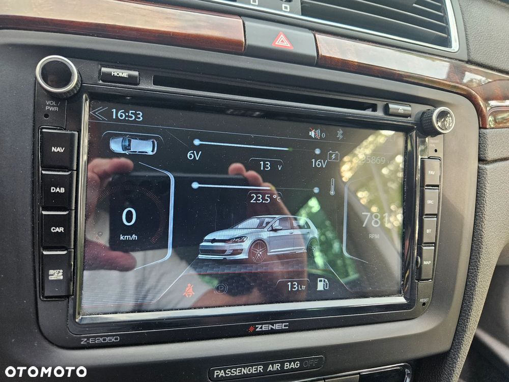 Skoda Superb 2.0 TDI DSG Elegance - 32
