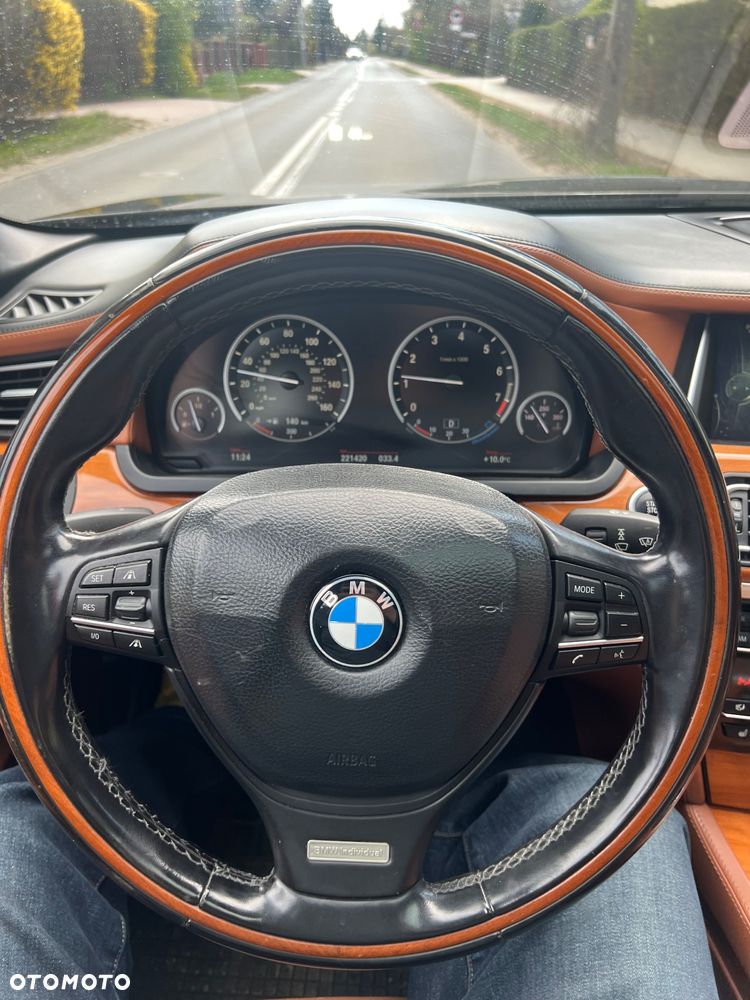 BMW Seria 7 760i L - 5