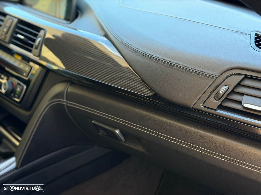 BMW M4 Auto - 37