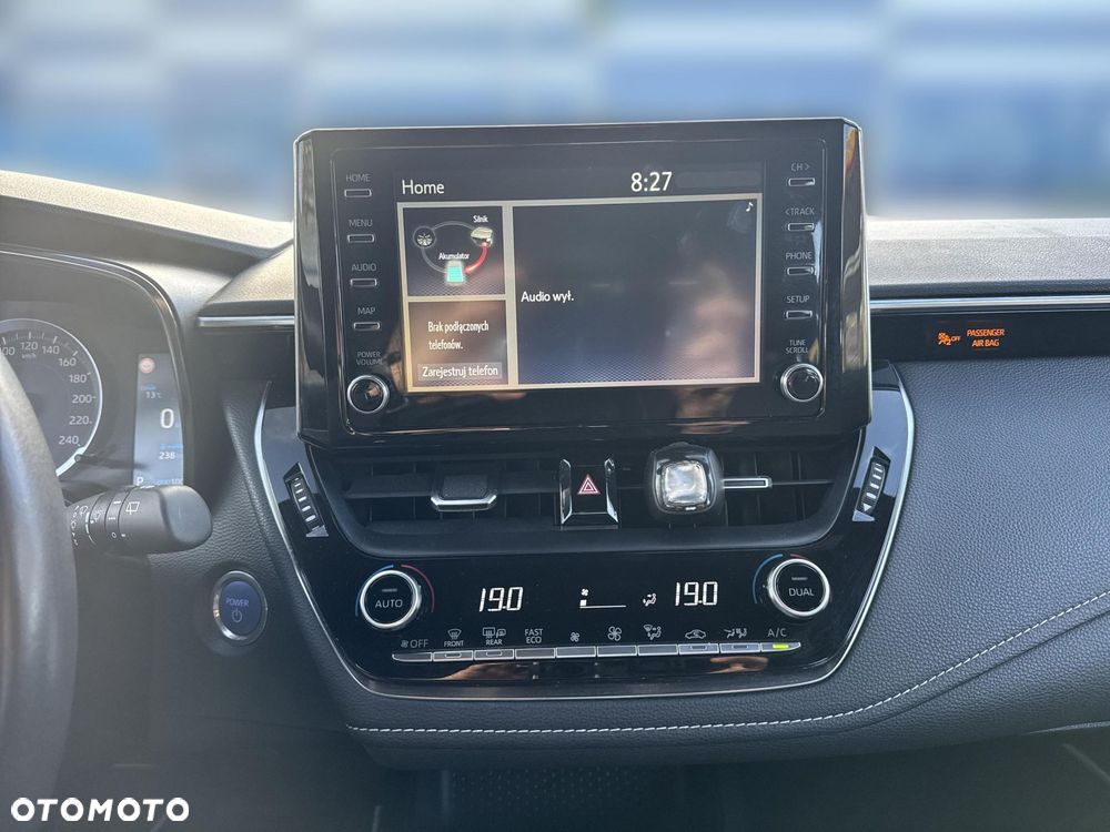 Toyota Corolla 1.8 Hybrid Comfort - 18