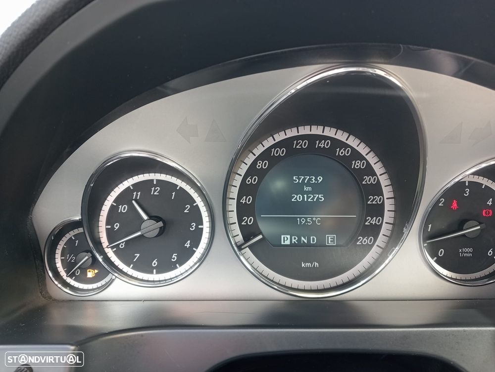 Mercedes-Benz E 350 CDi Avantgarde BlueEfficiency Auto - 15