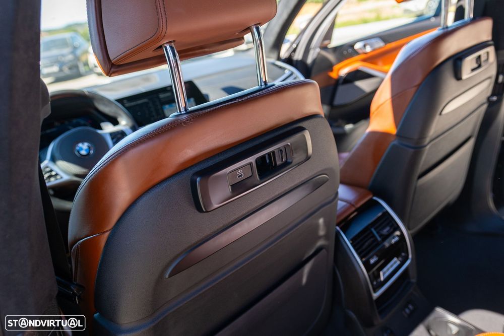 BMW X7 M50d - 18