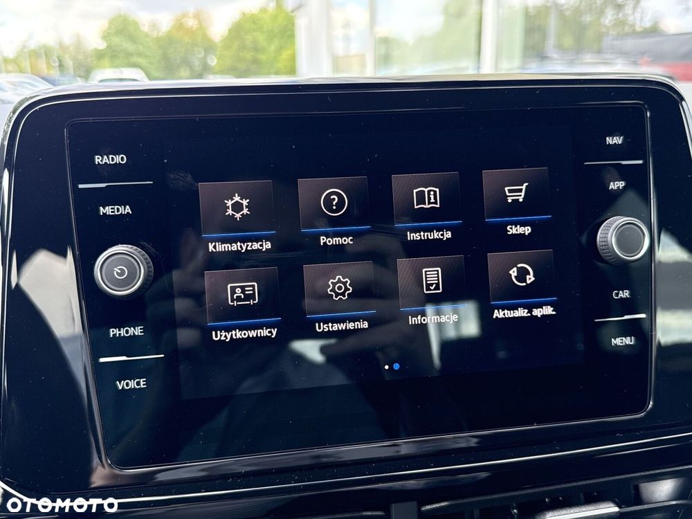 Volkswagen T-Roc 1.5 TSI Style DSG - 24