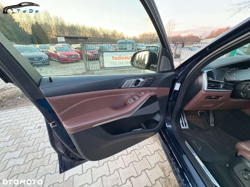 BMW X7 M50i sport - 22