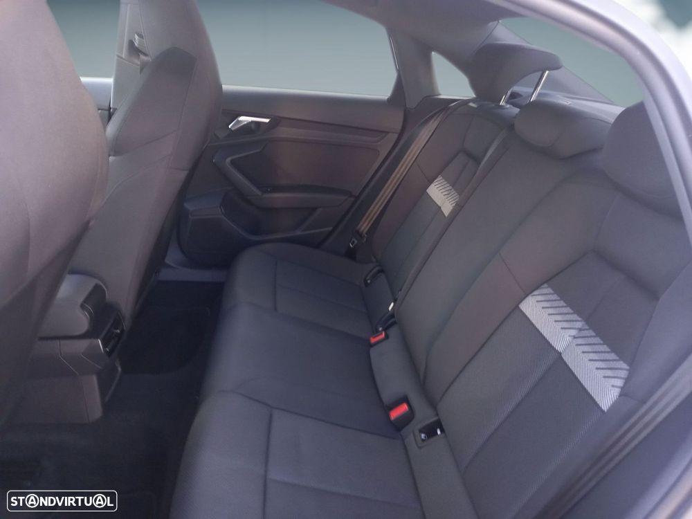 Audi A3 Limousine 30 TFSI S line S tronic - 12