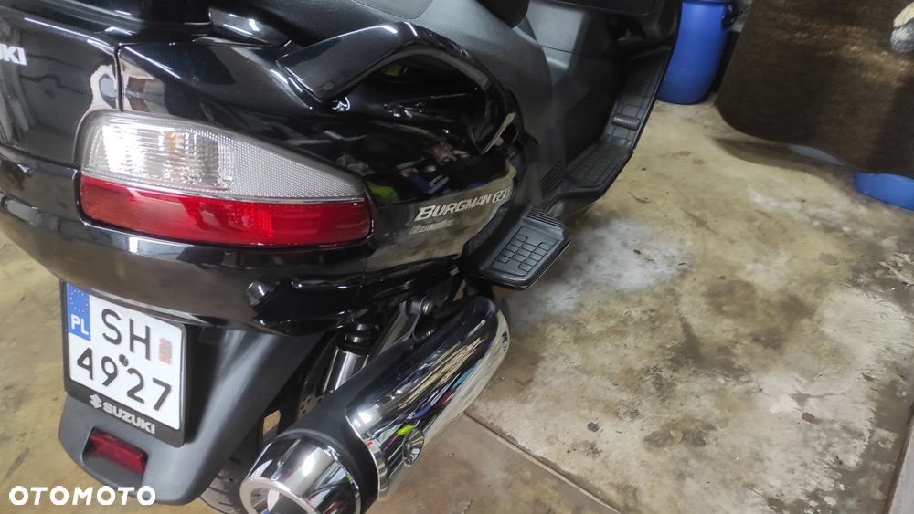 Suzuki Burgman - 16