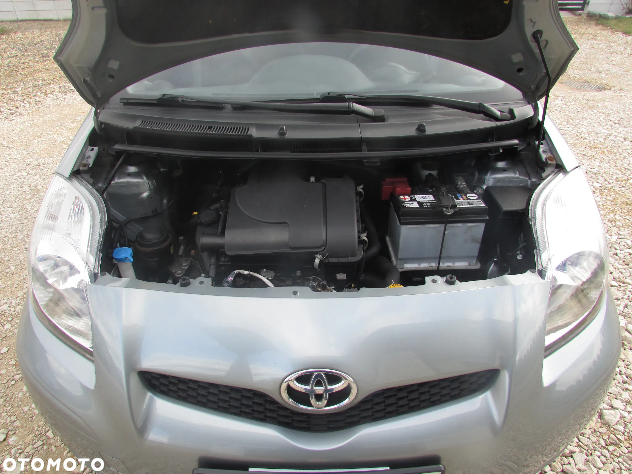 Toyota Yaris 1.0 VVT-i Sol - 12