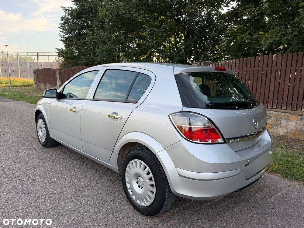 Opel Astra 1.6 Enjoy - 4
