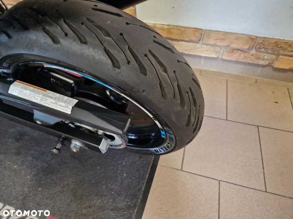 Suzuki GSX-F - Katana - 14