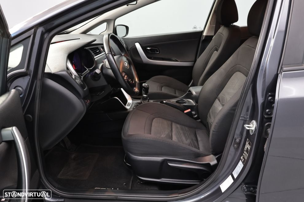 Kia Ceed SW 1.6 CRDi Nav Line - 24