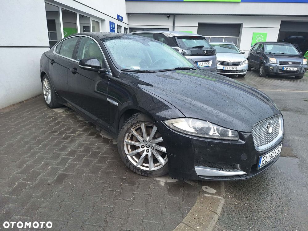 Jaguar XF 2.2 D Luxury - 5