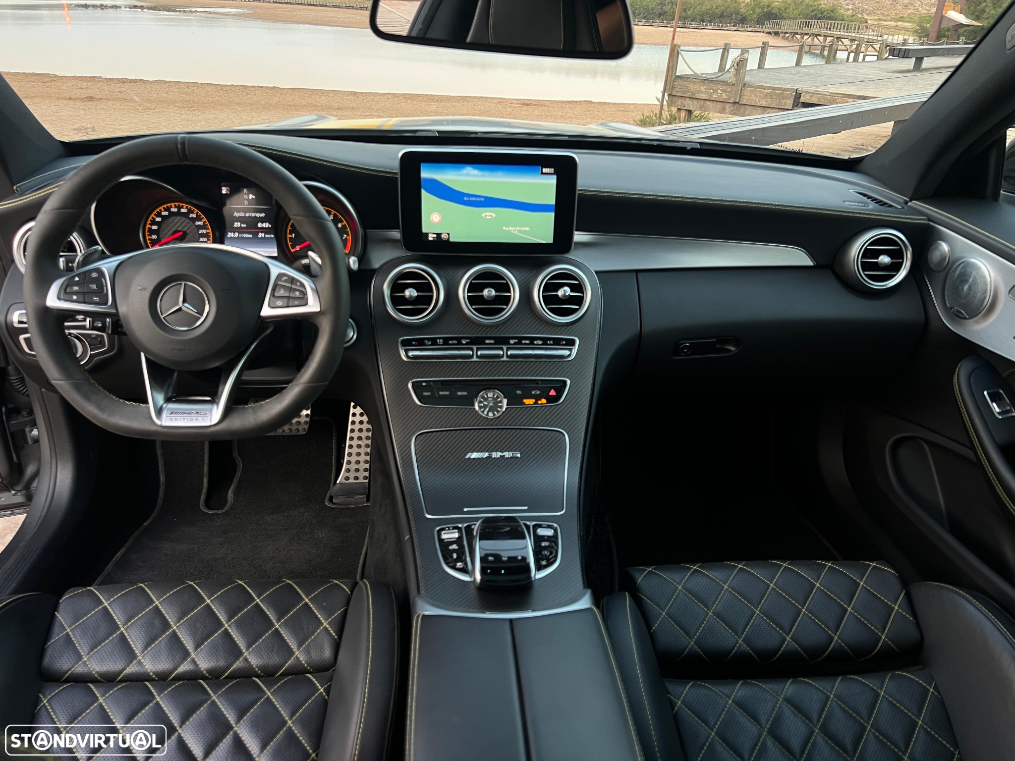 Mercedes-Benz C 63 AMG S - 55