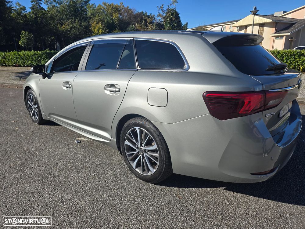 Toyota Avensis SW - 1