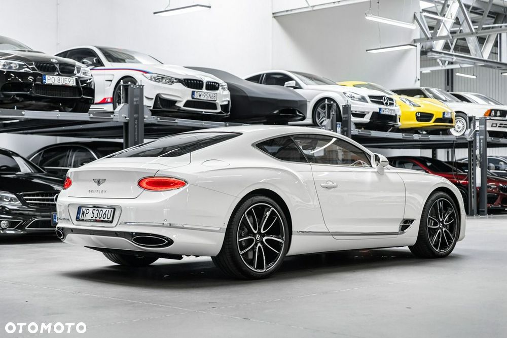 Bentley Continental GT - 13
