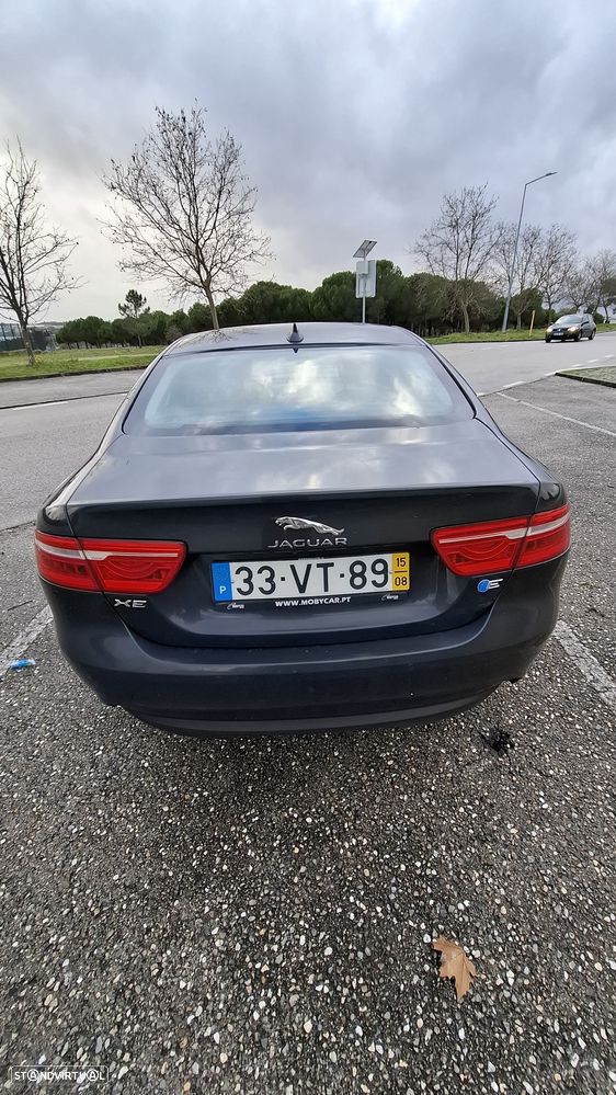 Jaguar XE E-Performance Prestige - 2