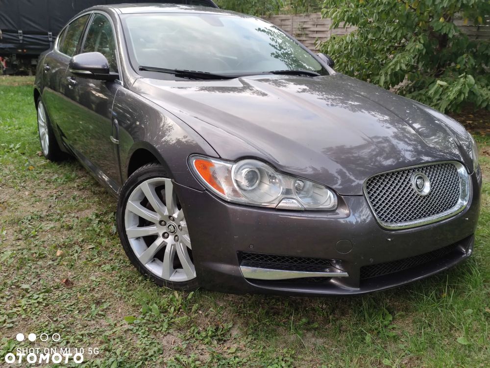 Jaguar XF 3.0 V6 D Luxury - 1
