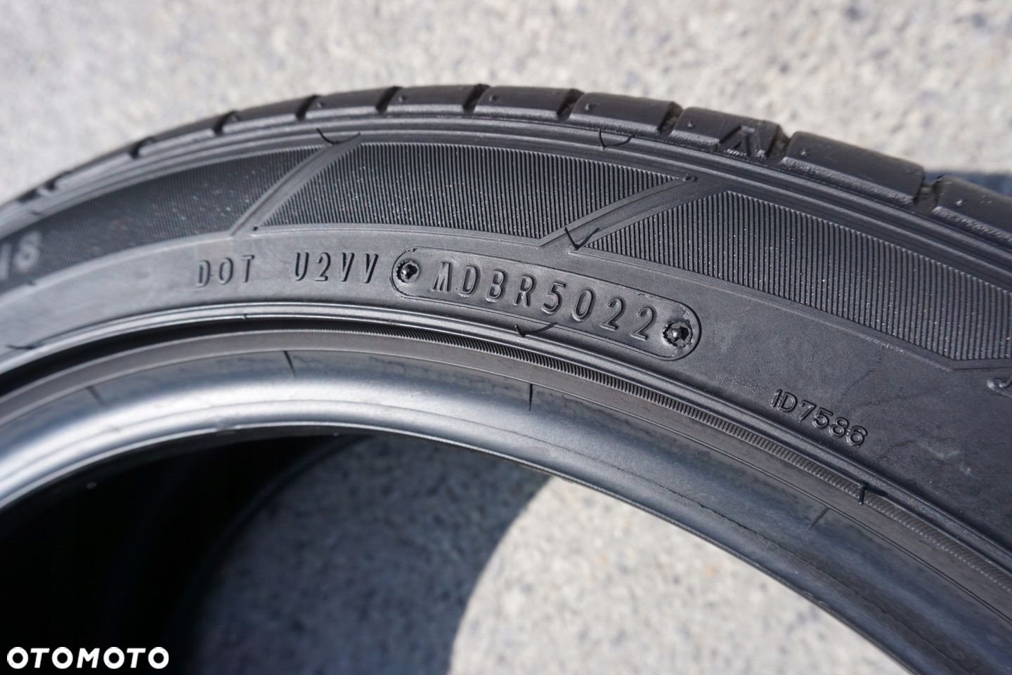 Dunlop SP Sport Maxx 050 235/45R18 94Y L582 - 9