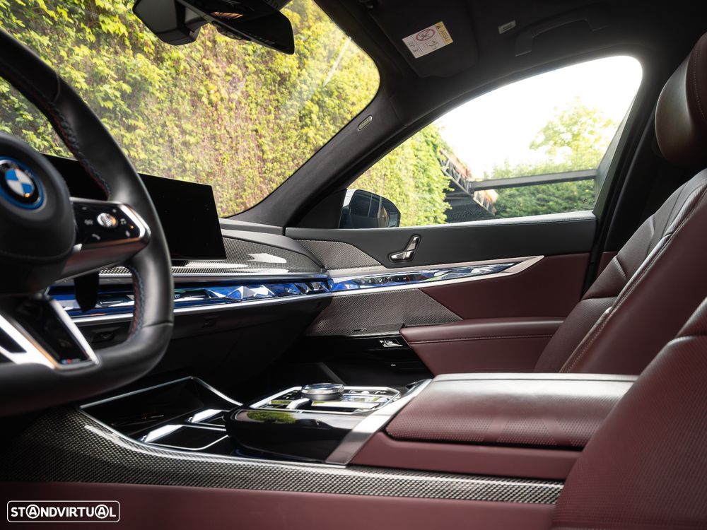 BMW 760 M760e xDrive - 40