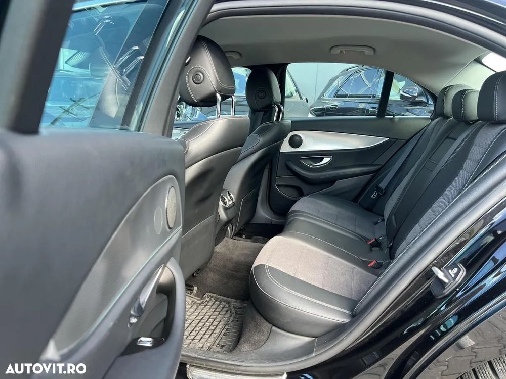 Mercedes-Benz E 200 4MATIC Aut. - 14