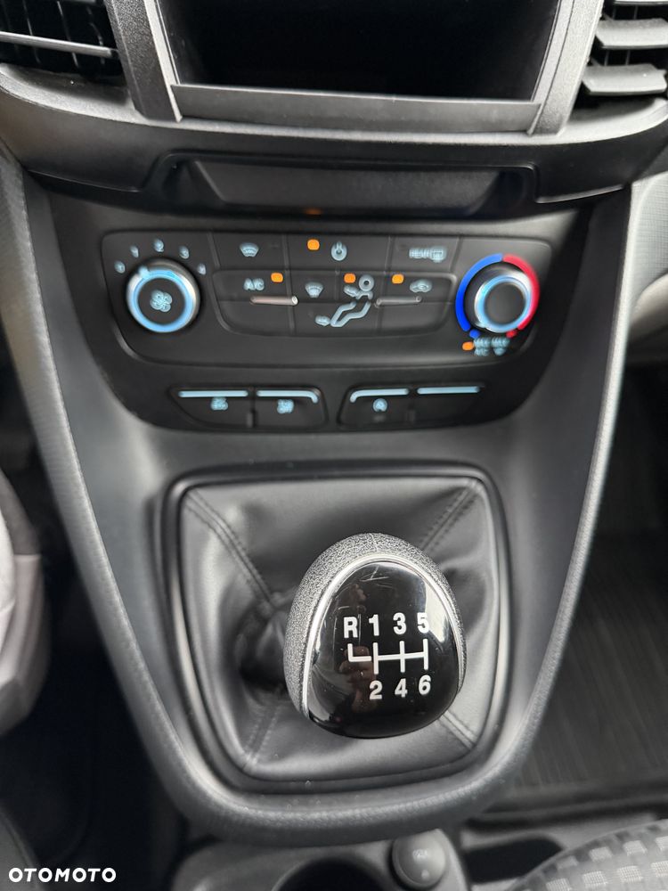 Ford TRANSIT CONNECT - 10