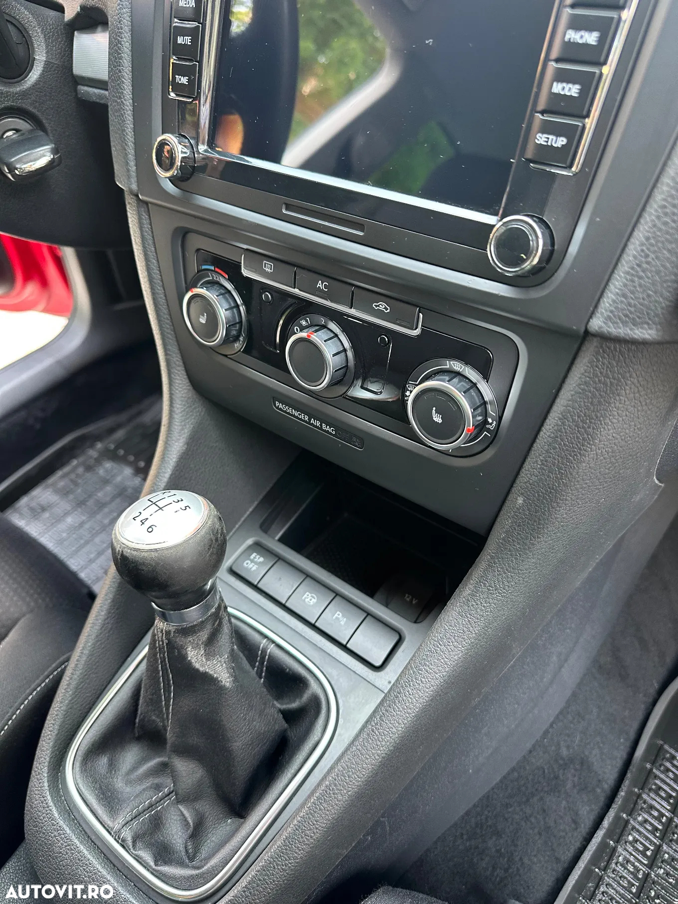 Volkswagen Golf 2.0 TDI DPF Comfortline - 10