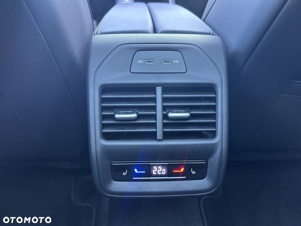 Volkswagen Passat - 14