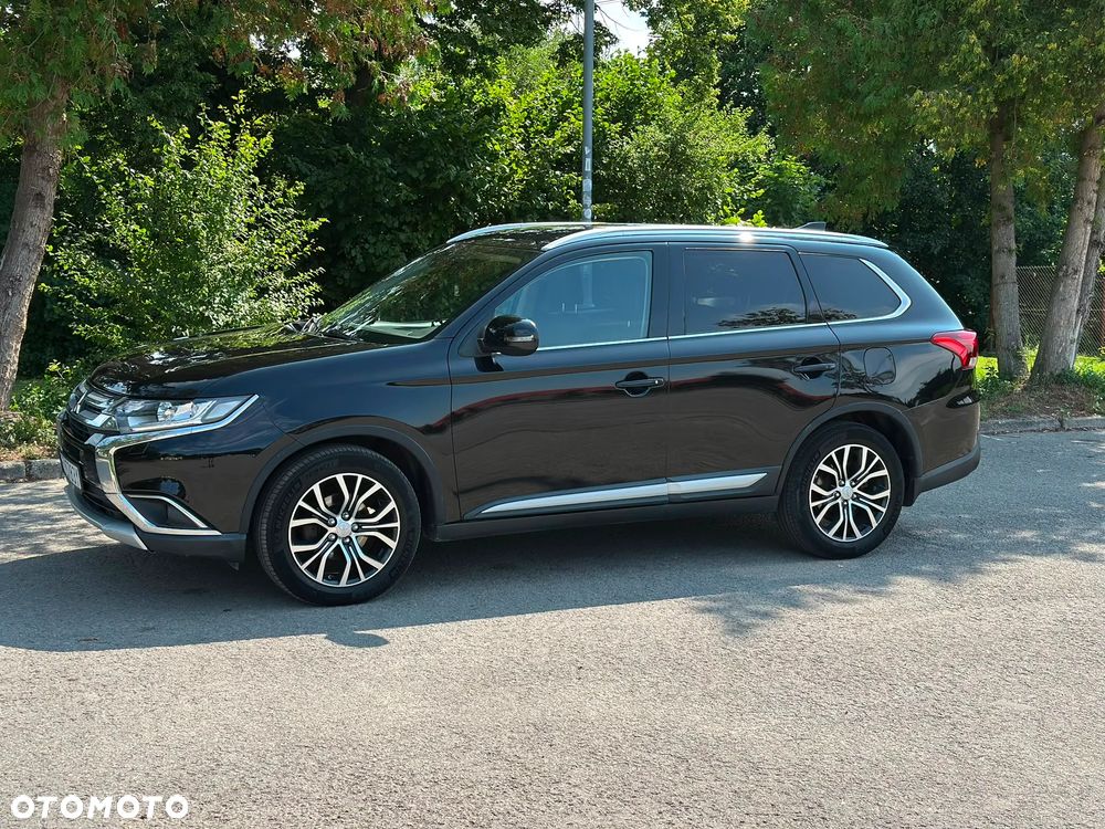 Mitsubishi Outlander 2.2 DID Instyle Navi 4WD - 8