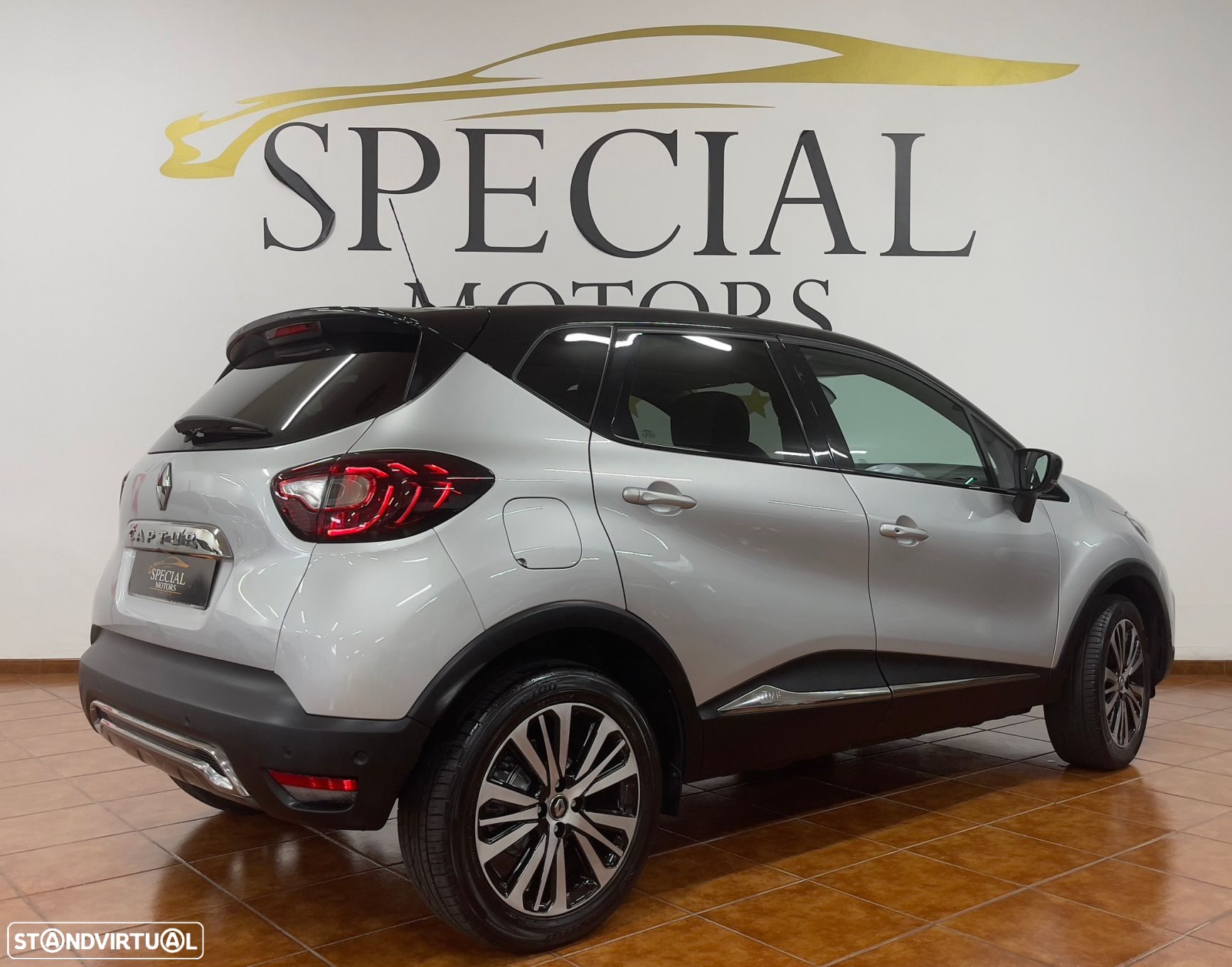Renault Captur 1.3 TCe Initiale Paris - 8