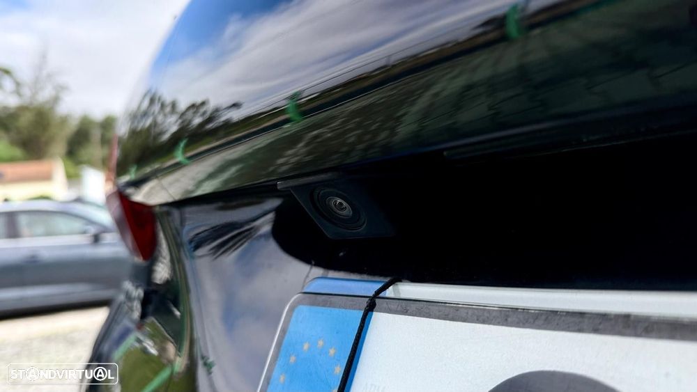 Peugeot 2008 1.2 PureTech Allure EAT6 - 38