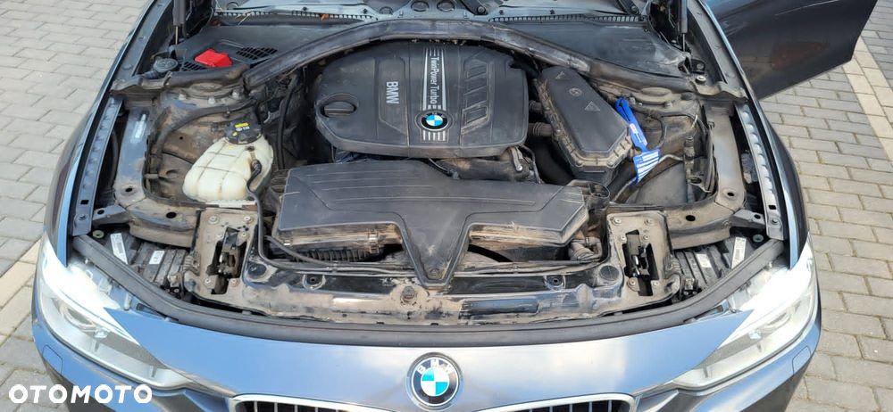 BMW Seria 3 320d xDrive Sport-Aut Sport Line - 10