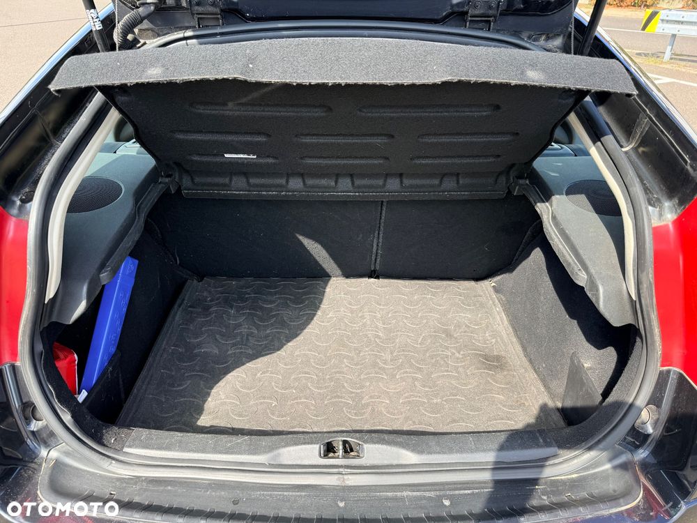 Citroën C4 2.0 16V VTR Plus - 30