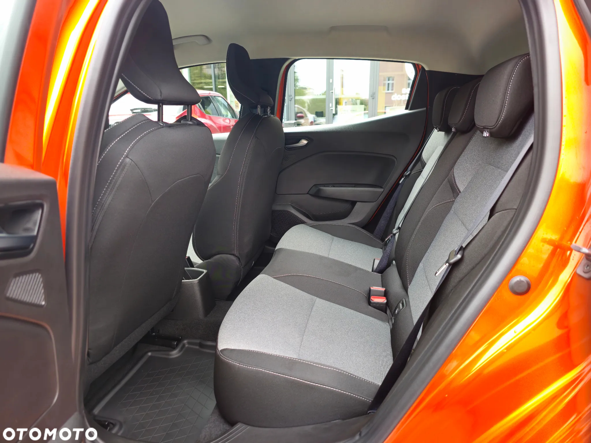 Renault Clio 1.0 TCe Evolution - 13