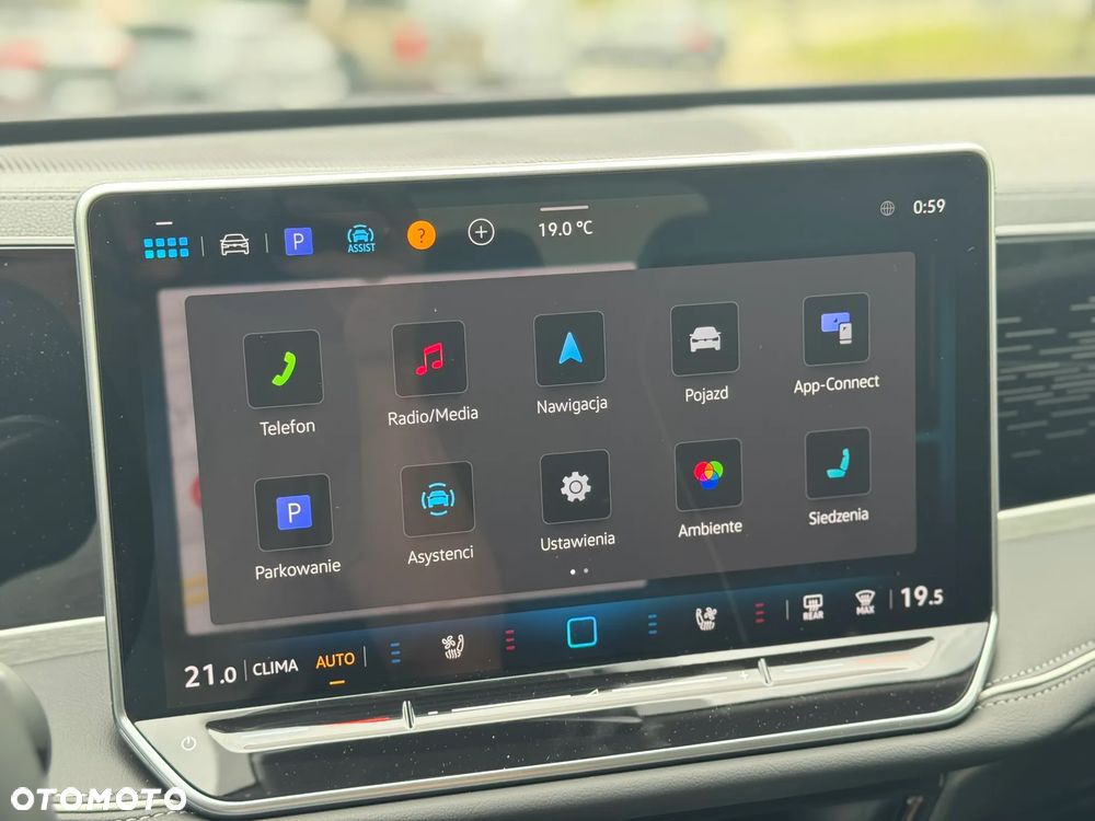 Volkswagen Passat Variant 2.0 TDI SCR Business Plus DSG - 12