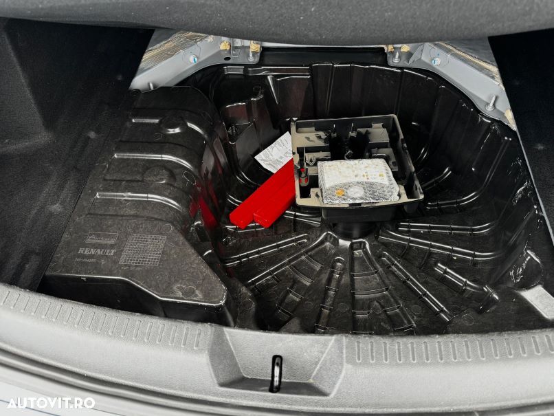 Renault Megane TCe GPF Zen - 16