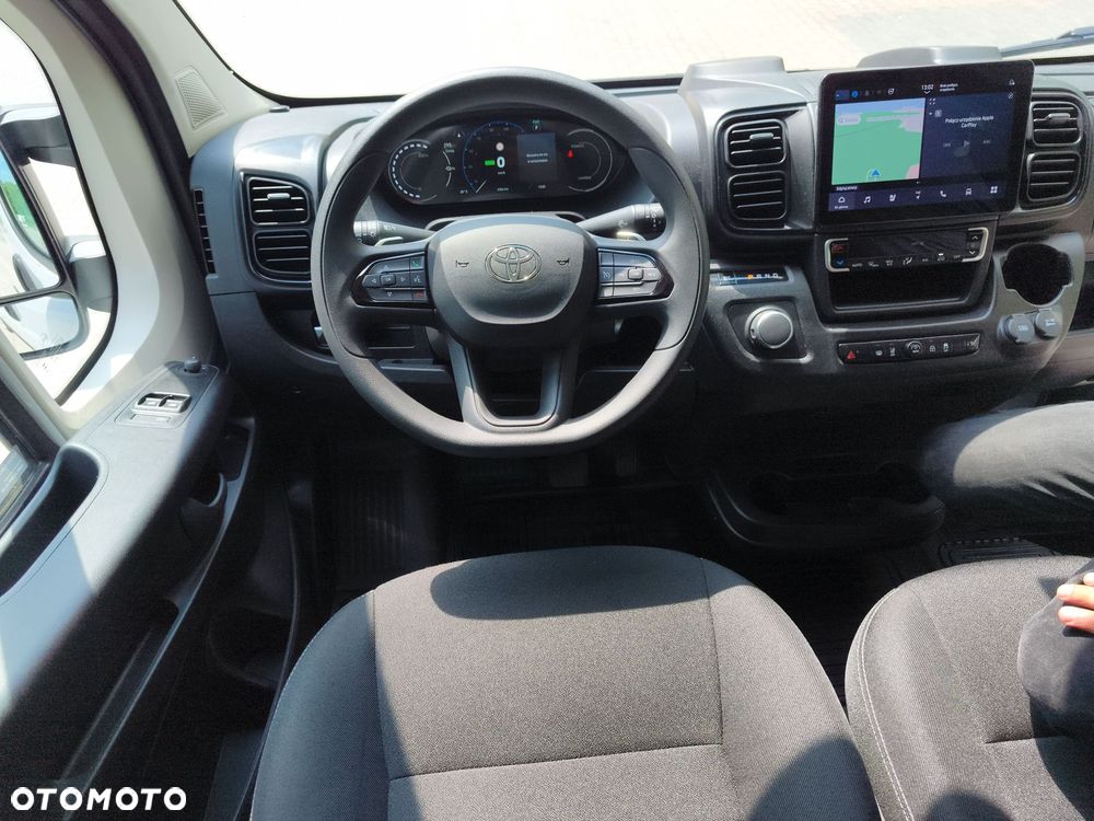 Toyota ProAce - 11