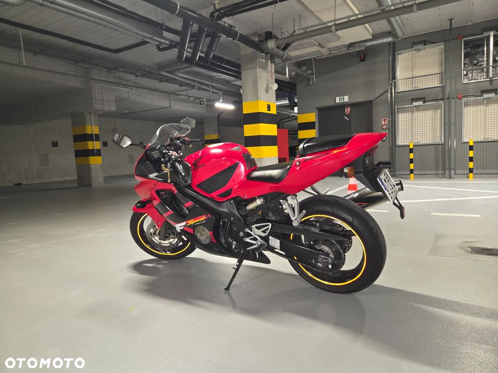 Honda CBR - 8