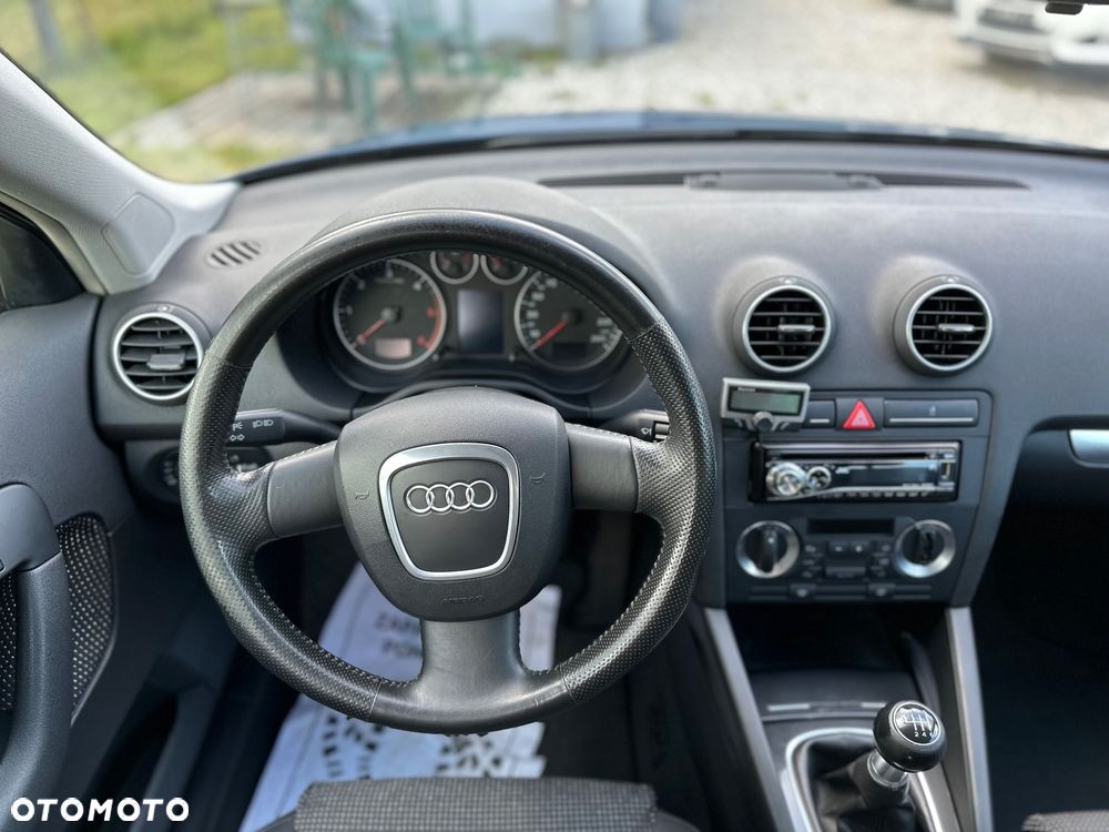 Audi A3 Sportback 2.0 TDI Ambiente - 18