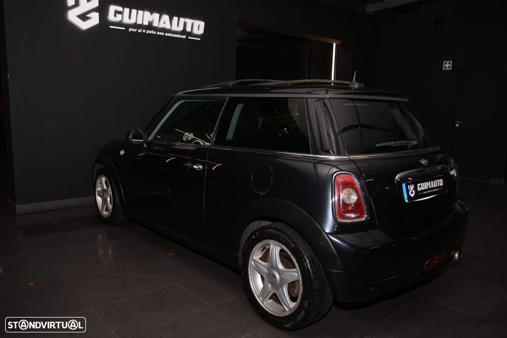 MINI 3 Portas Cooper D - 5