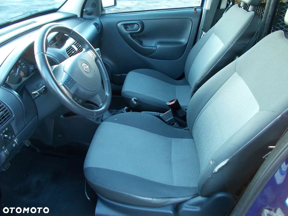 Opel Combo - 17
