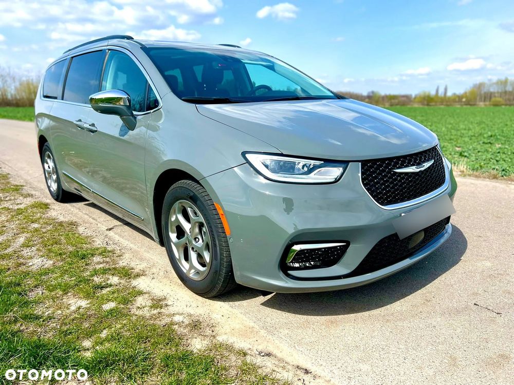 Chrysler Pacifica - 7