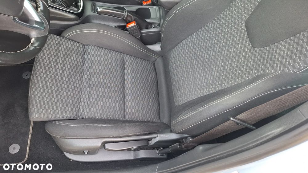 Opel Astra 1.6 BiTurbo D (CDTI) Start/Stop Dynamic - 9