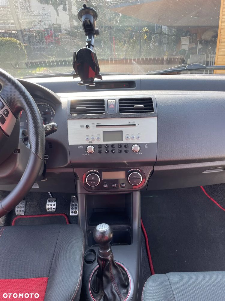 Suzuki Swift 1.6 Sport - 25