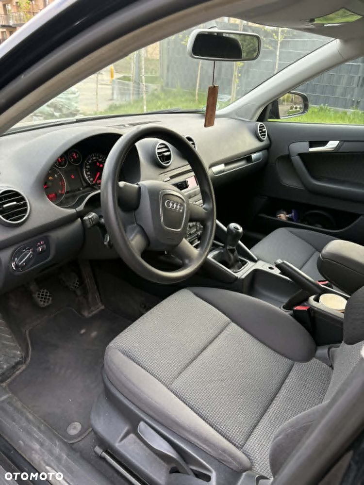 Audi A3 Sportback 1.6 FSI Ambition - 3