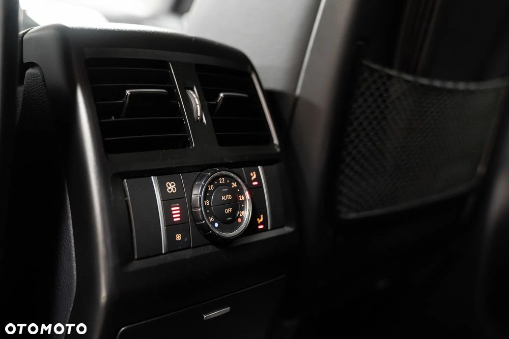 Mercedes-Benz GL 350 BlueTEC 4Matic 7G-TRONIC - 27