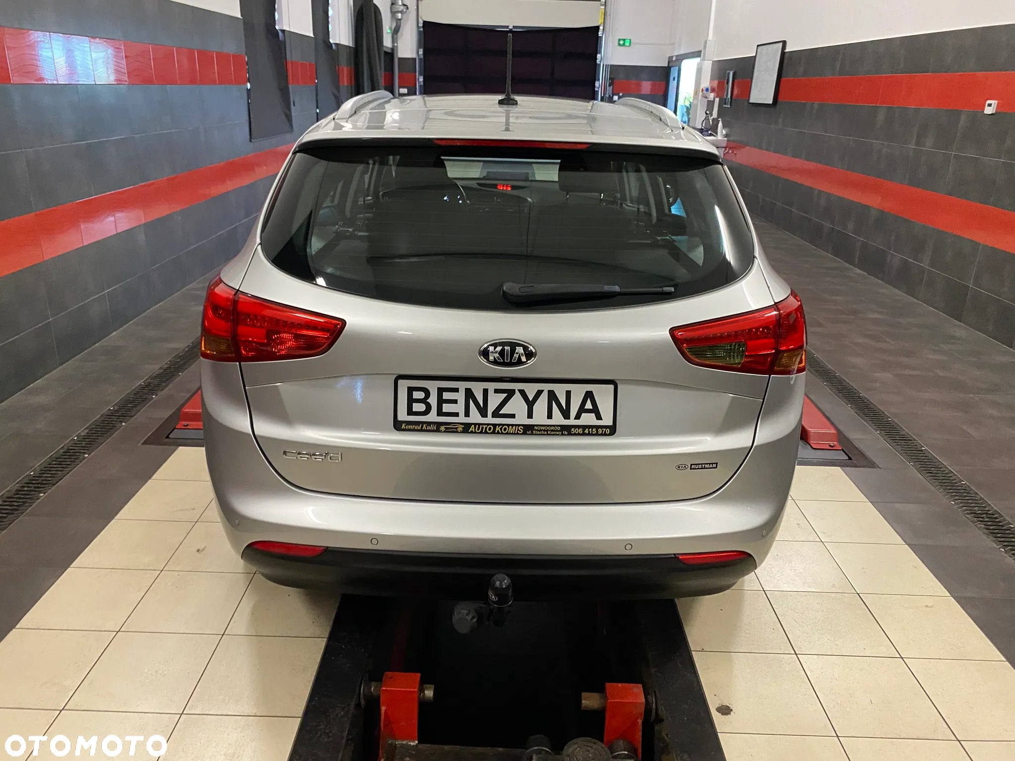 Kia Ceed Cee'd 1.6 GDI L Business Line - 10